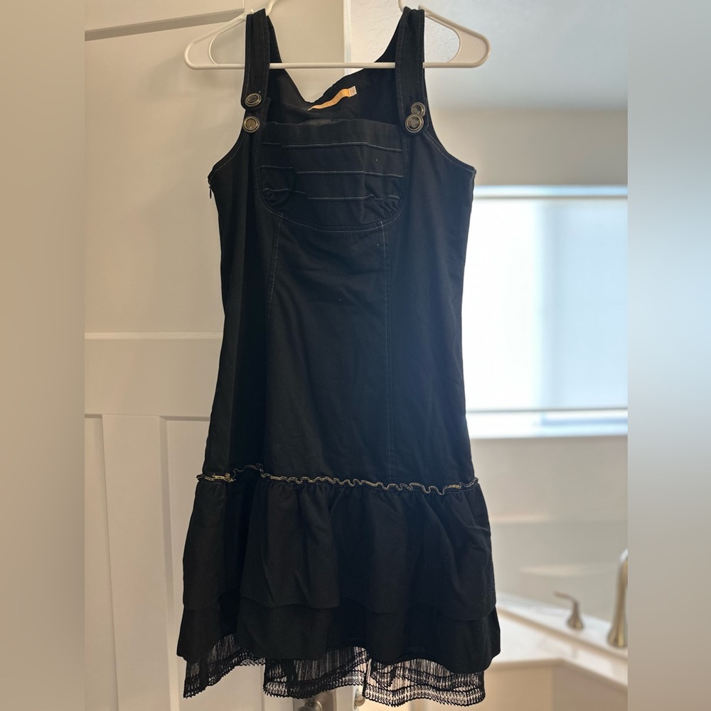 black dress fits for size S and M adjustable length between midi and mini